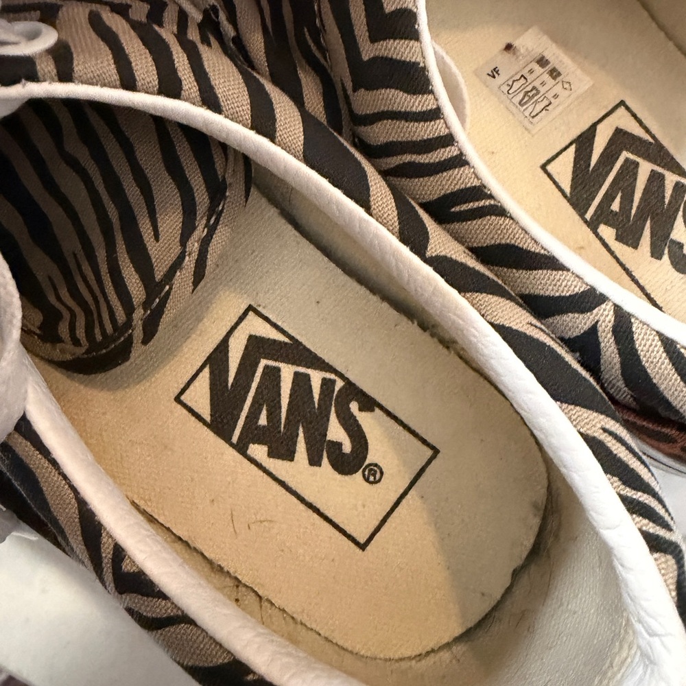 Vans Womens Era Safari Animal Print Sneakers Shoes Size 8 Zebra cheetah Jaguar - Picture 6 of 7